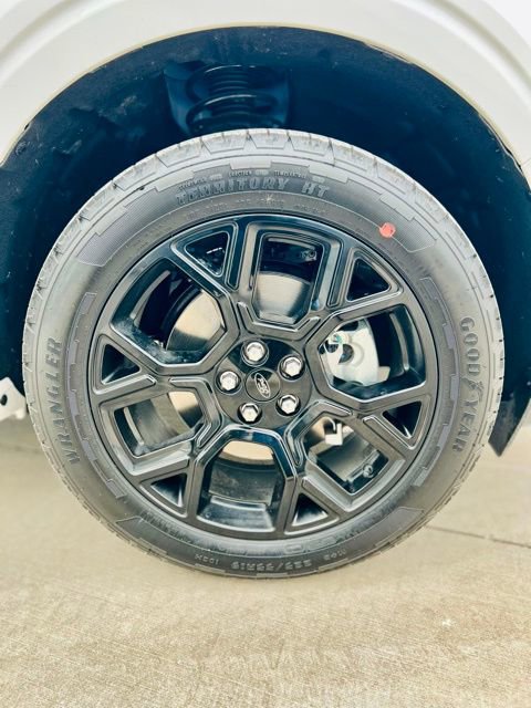 New 2025 Ford Maverick Lobo image 6