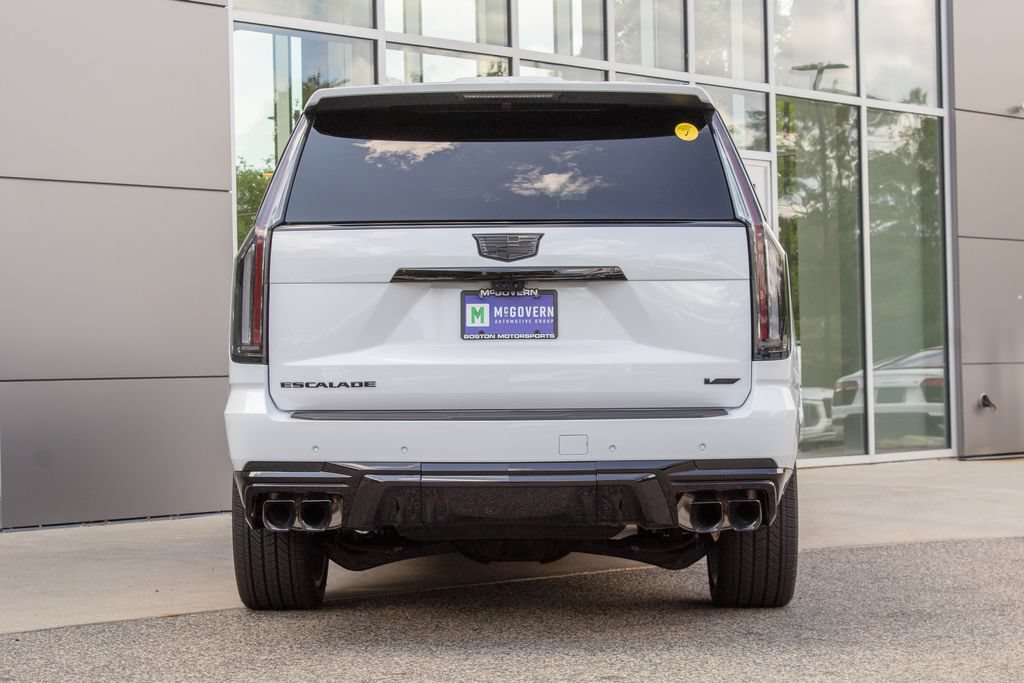 Used 2026 Cadillac Escalade V w/ LPO, ONYX Package AWD/4WD image 9