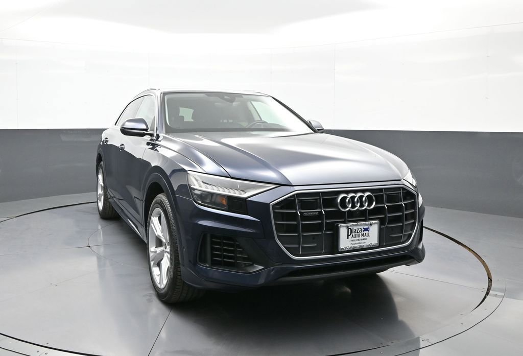 Used 2023 Audi Q8 Premium Plus w/ Premium Plus Package AWD/4WD image 3
