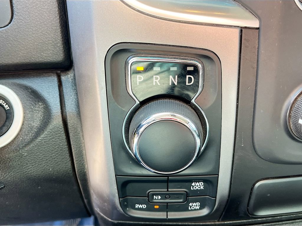 Used 2022 RAM 1500 Classic SLT AWD/4WD image 16