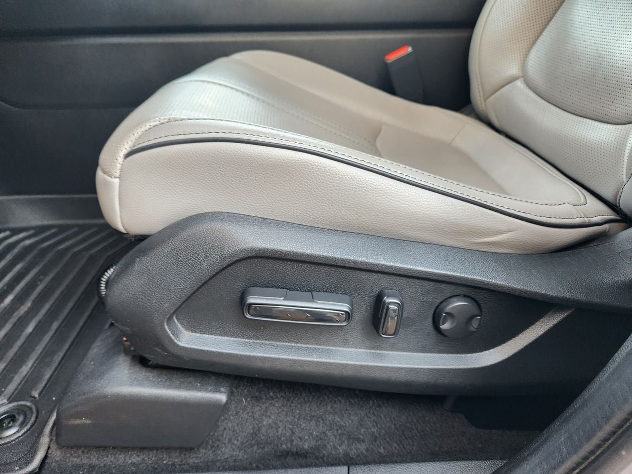 Certified 2023 Honda Pilot Elite image 23