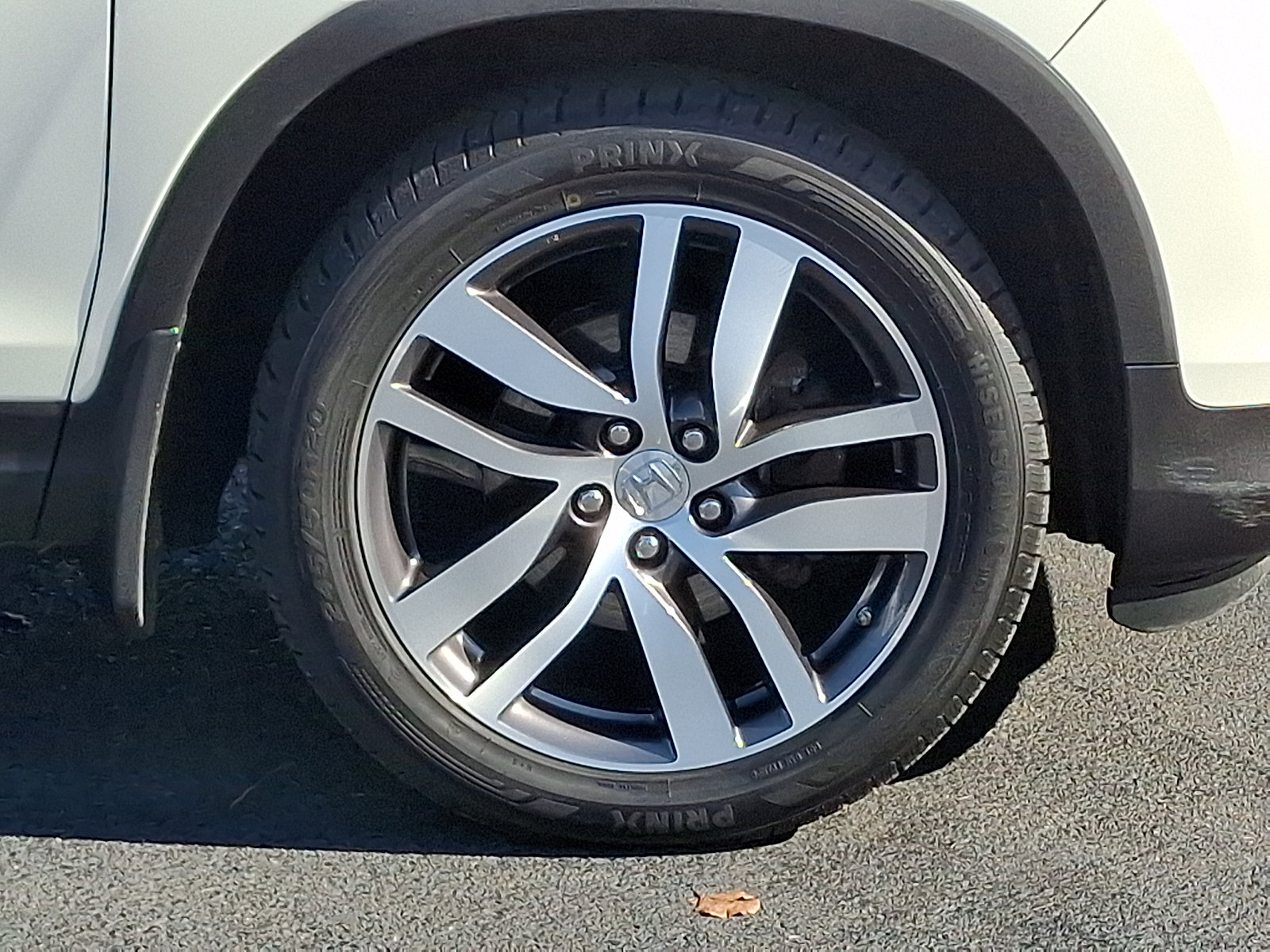 Used 2016 Honda Pilot Touring image 8