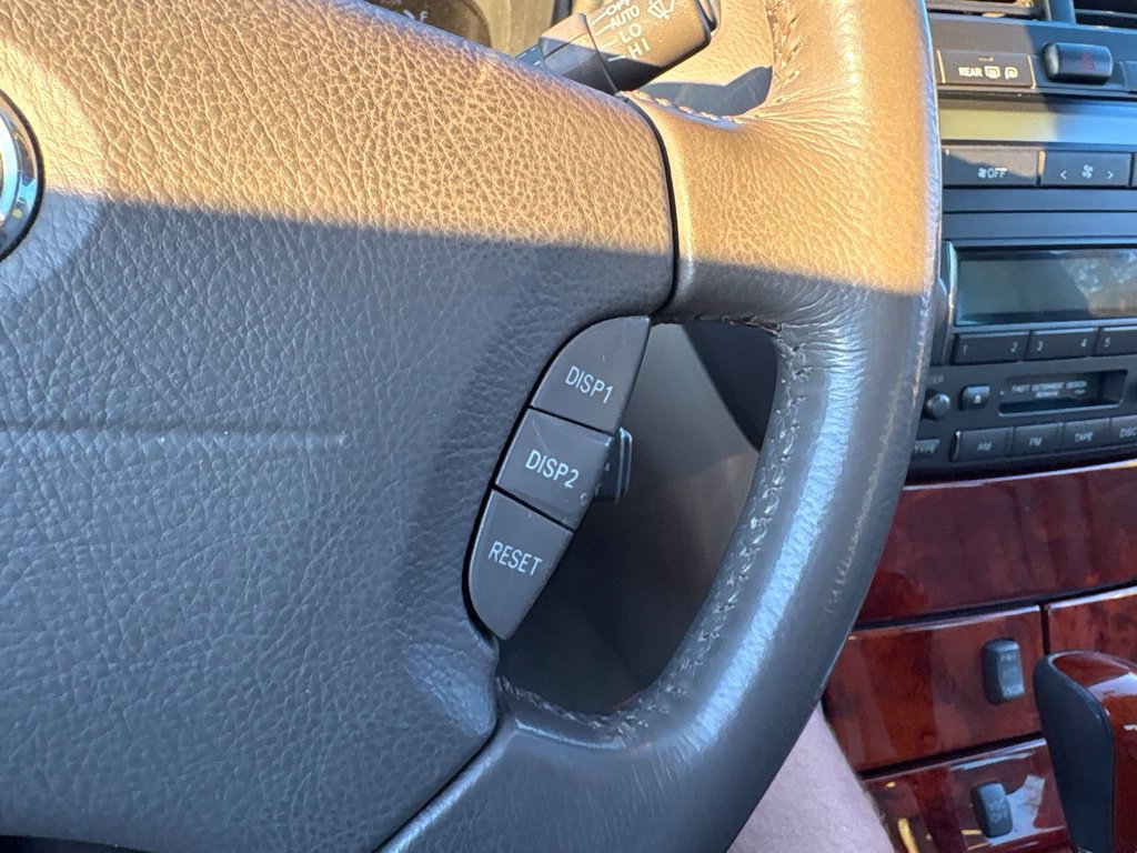 Used 2003 Lexus LS 430 RWD image 21