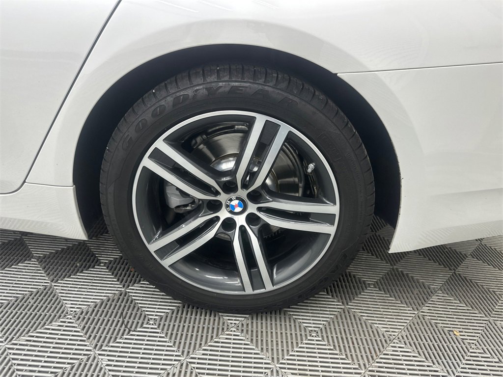 Used 2021 BMW 530i w/ Convenience Package image 19