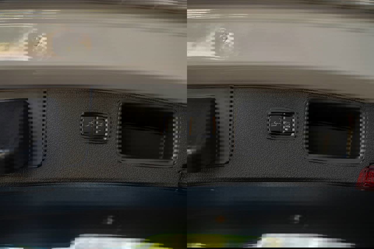 New 2026 Porsche Macan GTS image 24