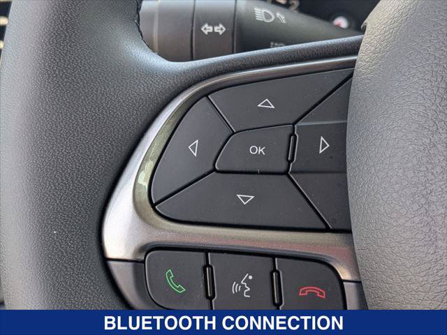 Used 2022 Jeep Renegade Latitude AWD/4WD image 14