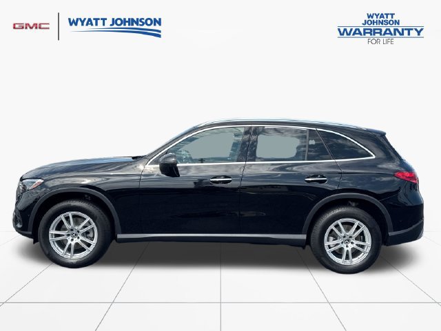 Used 2023 Mercedes-Benz GLC 300 4MATIC image 2