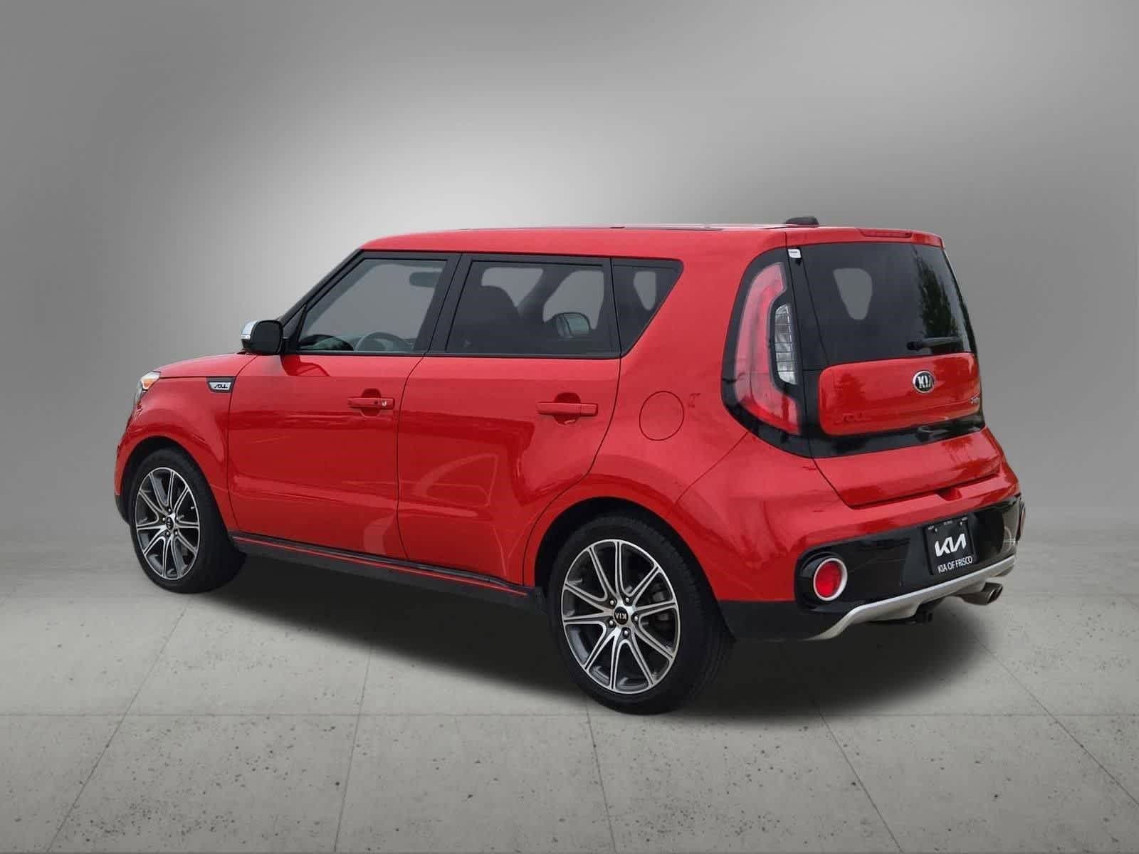 Used 2019 Kia Soul ! FWD image 4