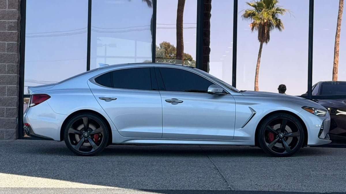 Used 2019 Genesis G70 3.3T Advanced w/ Sport Package RWD image 12