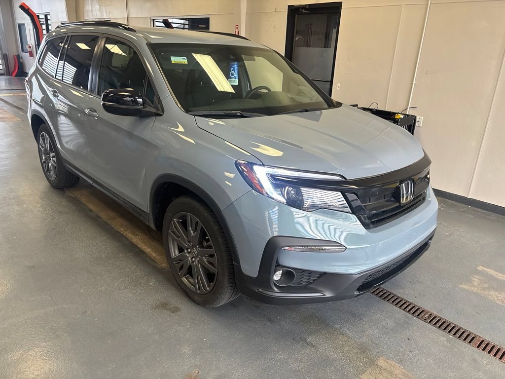 Used 2022 Honda Pilot Sport image 1