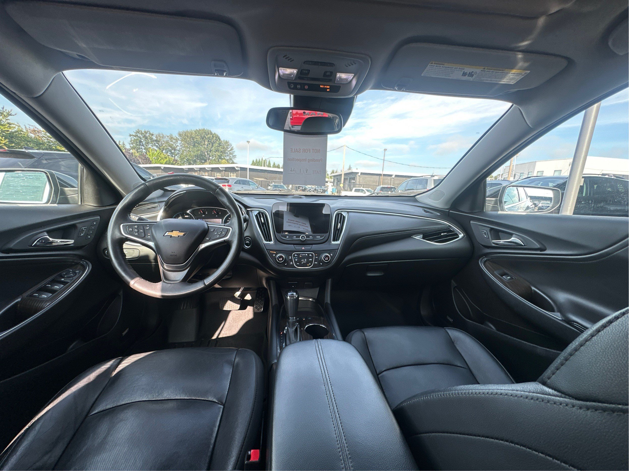 Used 2017 Chevrolet Malibu Premier w/ Premier Sun and Wheel Package FWD image 30