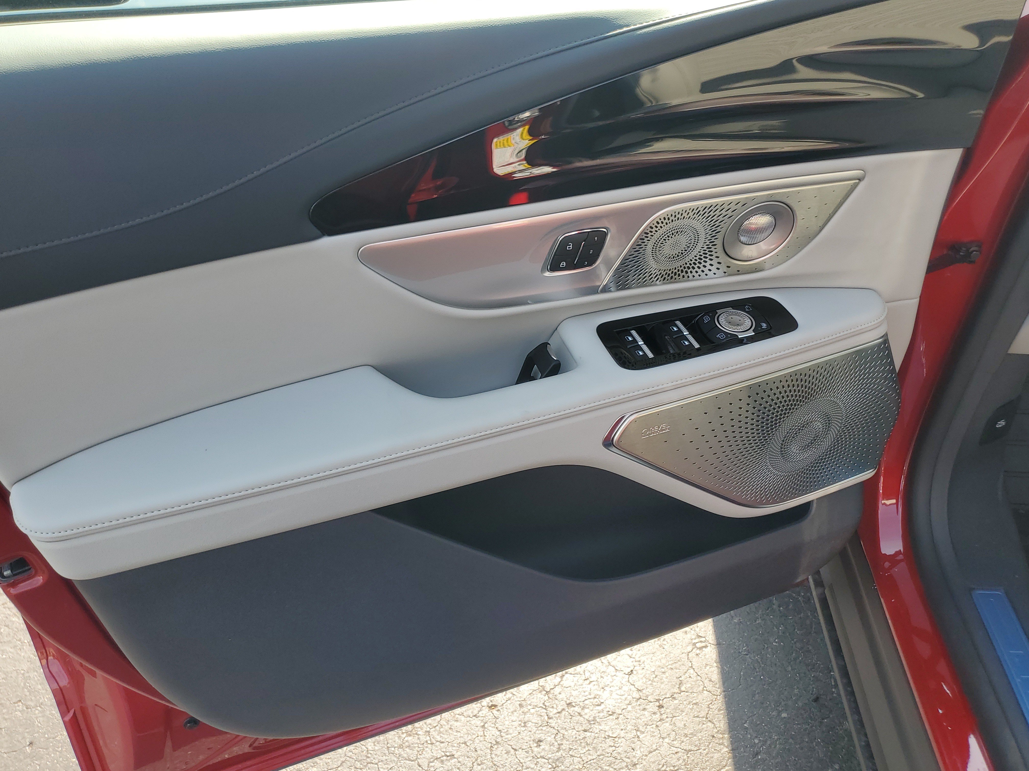 New 2026 Lincoln Nautilus Reserve AWD/4WD image 8