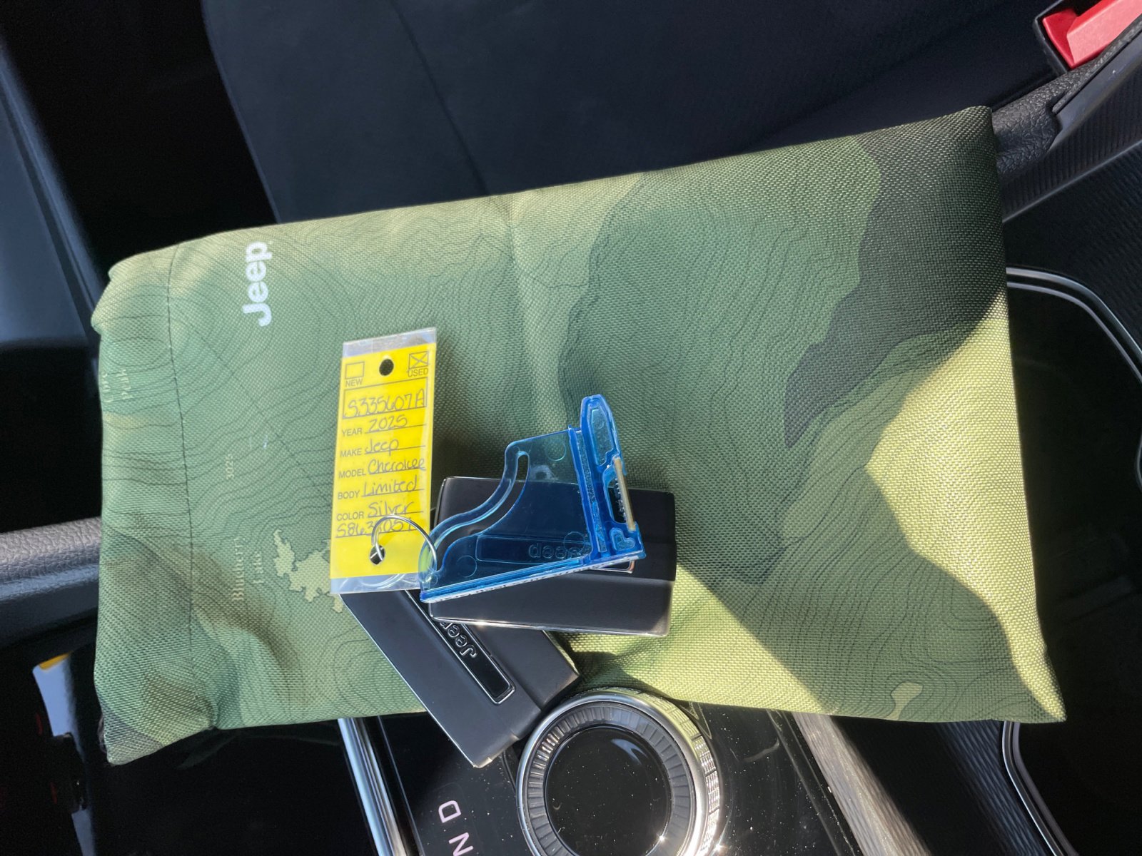 Used 2025 Jeep Grand Cherokee L Altitude image 5