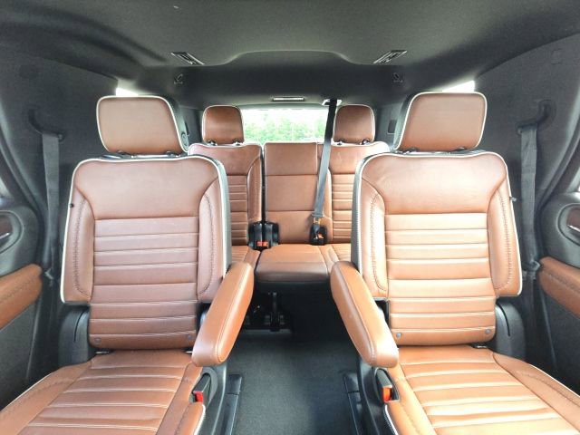 Used 2023 GMC Yukon Denali Ultimate AWD/4WD image 21