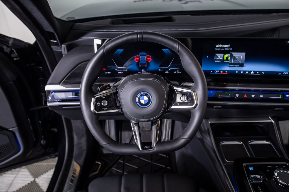 Used 2026 BMW i7 eDrive50 w/ M Sport Package RWD image 23