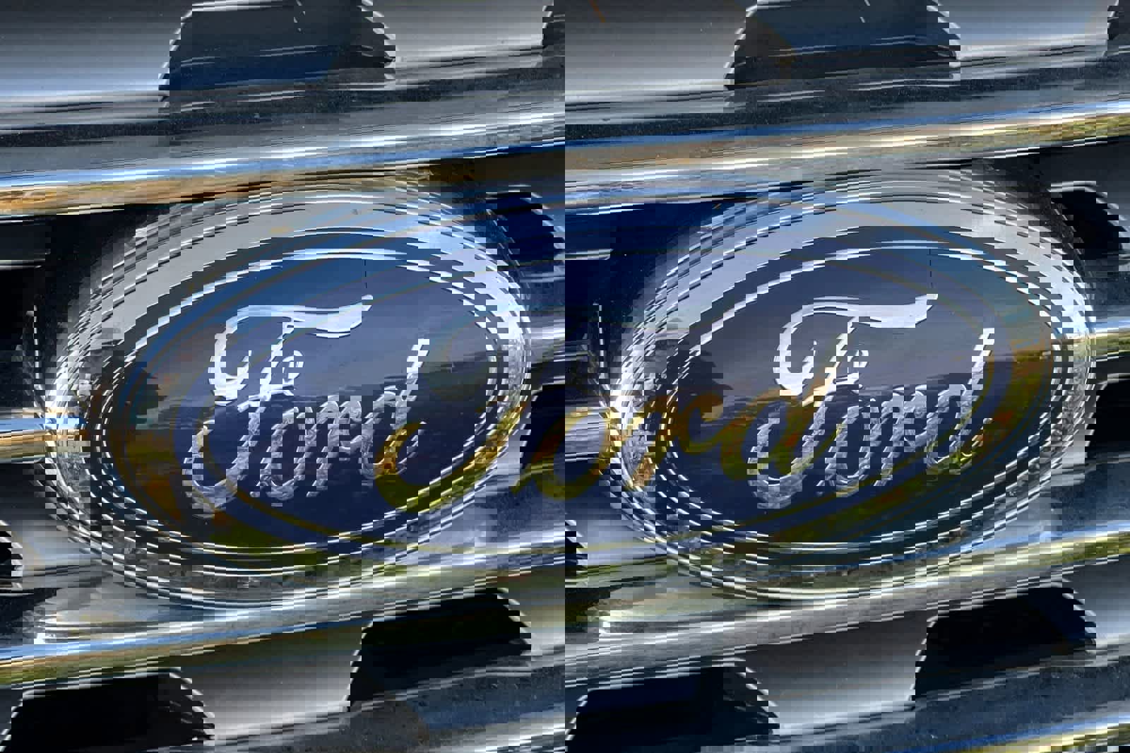 Used 2022 Ford Edge SEL w/ Convenience Package image 13