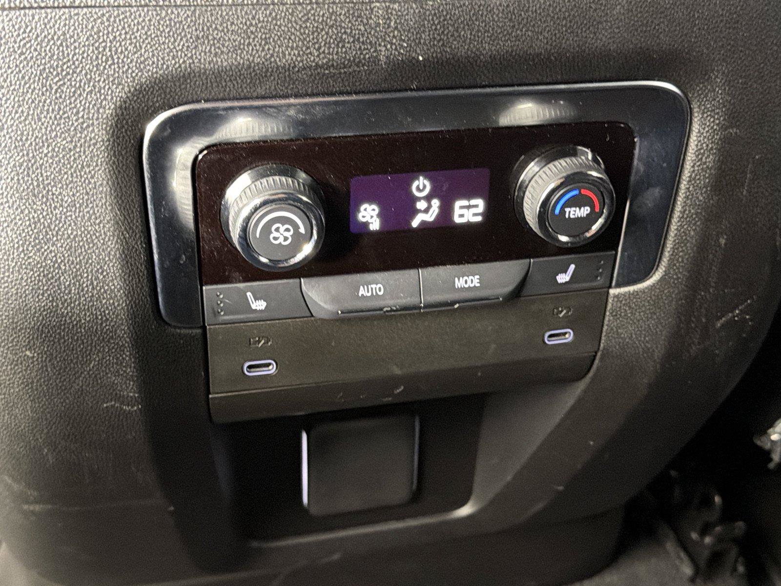 Used 2025 Chevrolet Suburban RST w/ Comfort Package RWD image 22