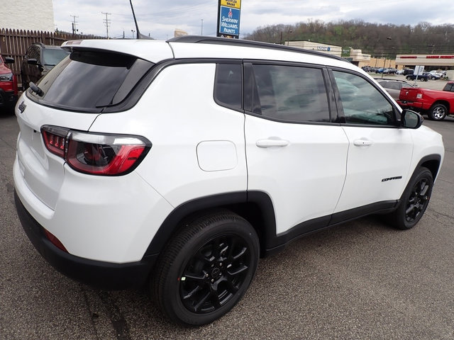 New 2026 Jeep Compass Latitude AWD/4WD image 7