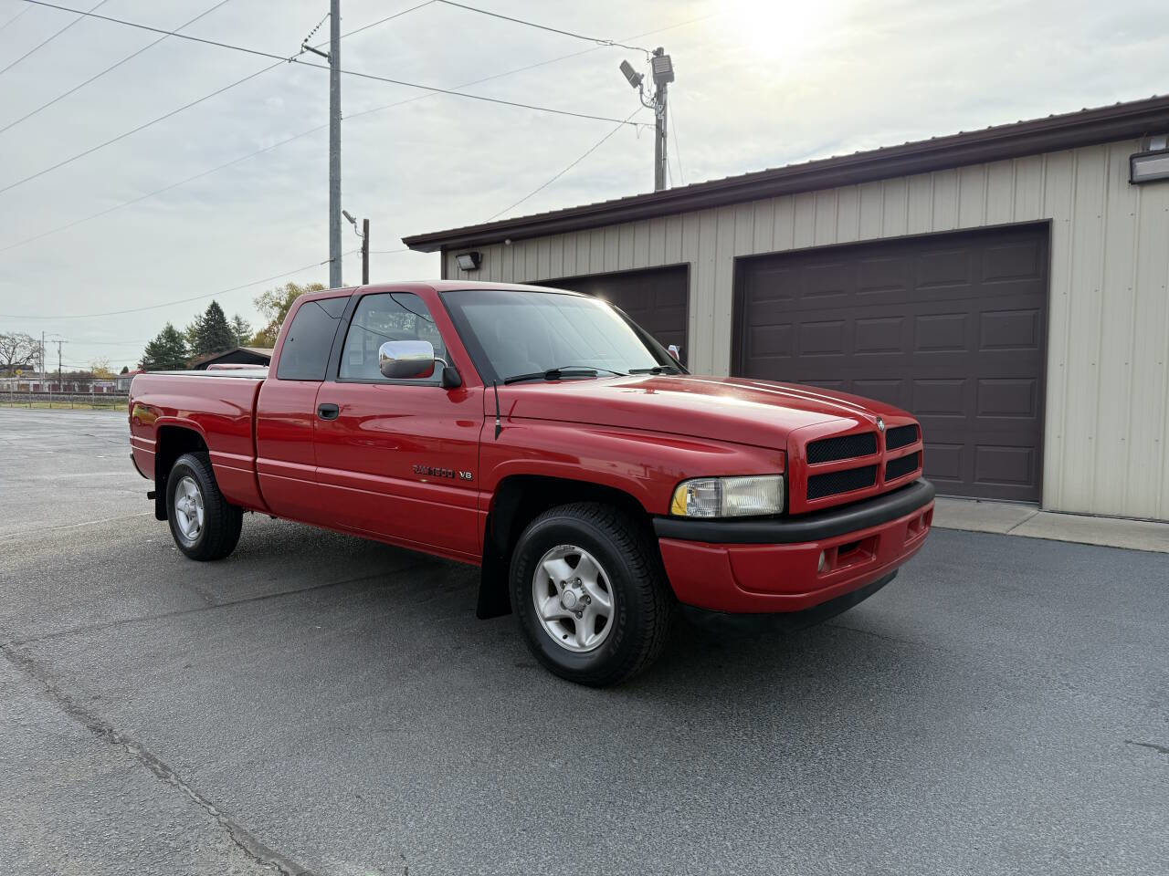 Used 1997 Dodge Ram 1500 Truck 2WD Club Cab image 4