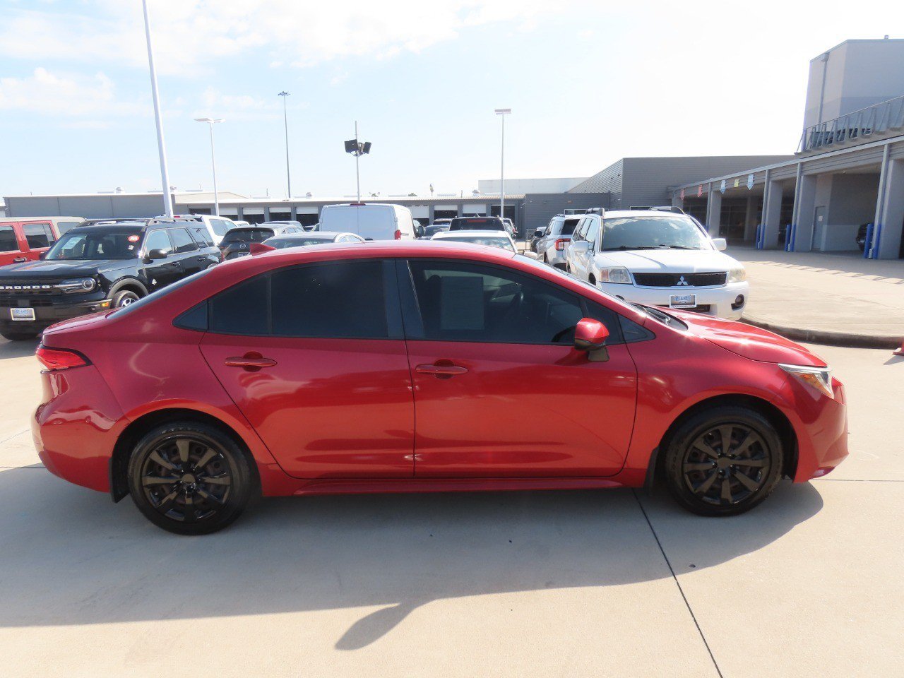Used 2020 Toyota Corolla LE FWD image 10