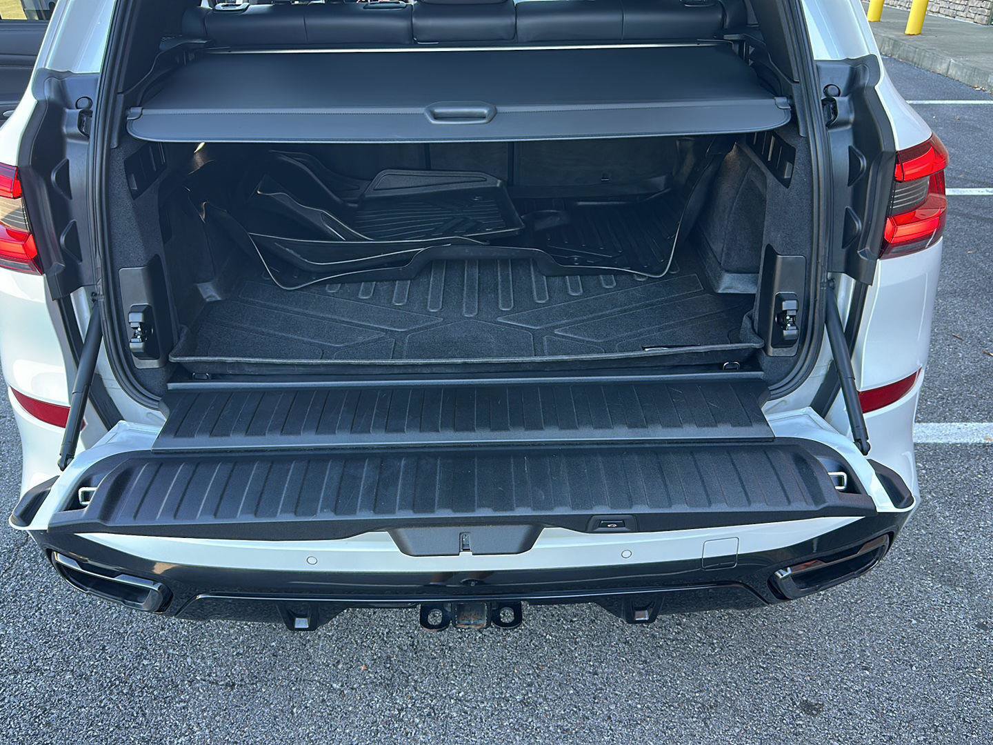 Used 2020 BMW X5 M50i w/ Executive Package AWD/4WD image 29