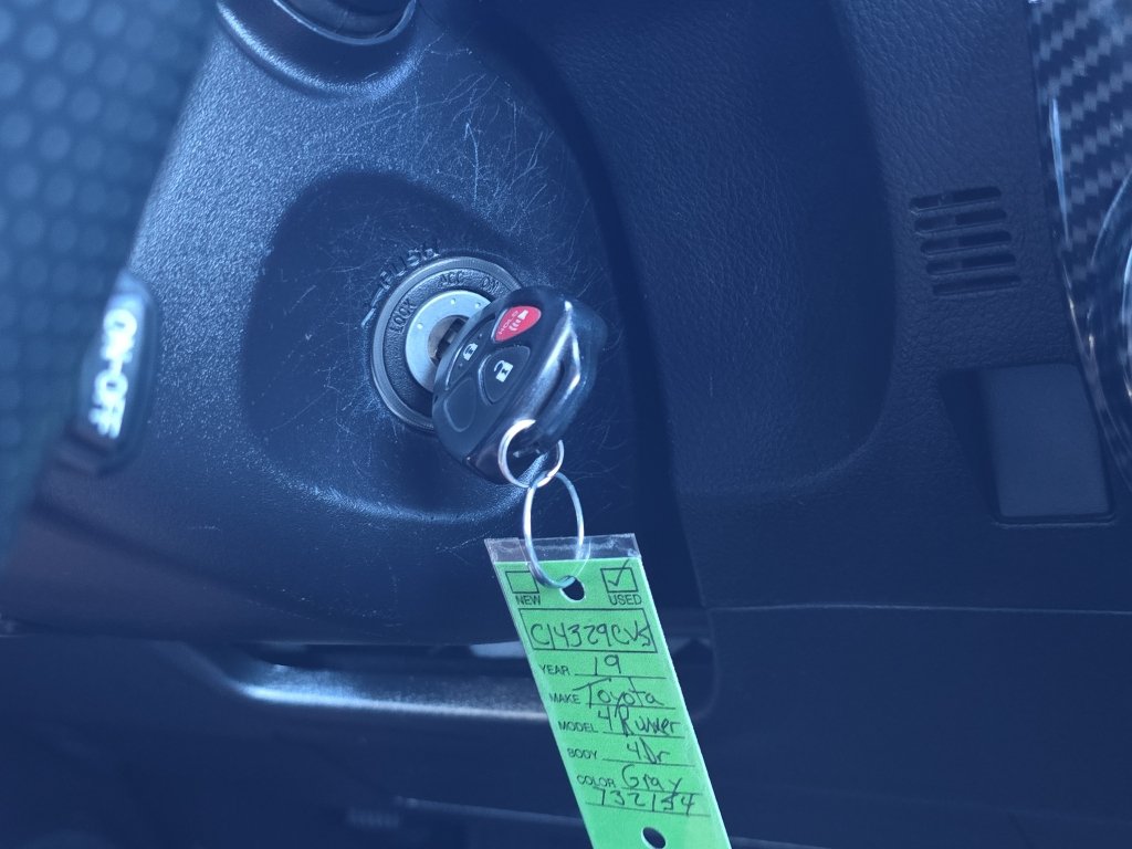 Certified 2019 Toyota 4Runner SR5 AWD/4WD image 27