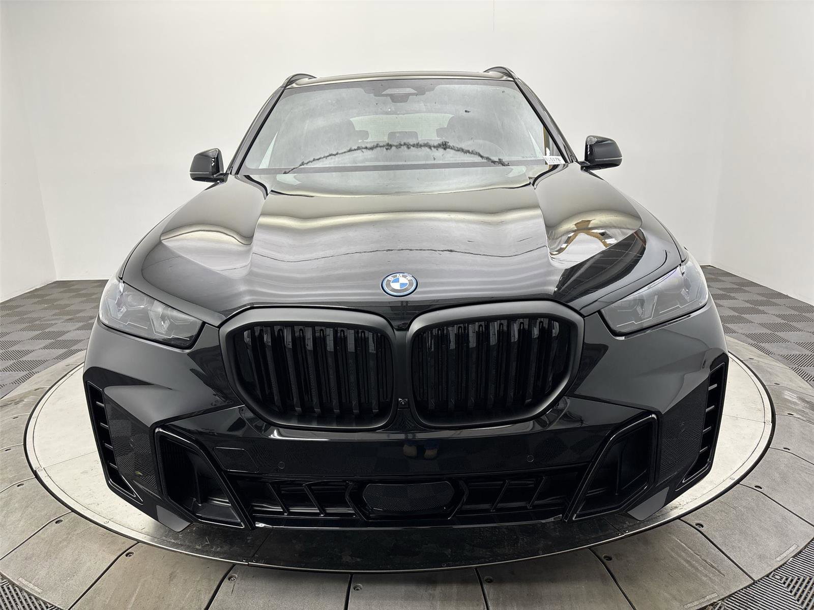 New 2026 BMW X5 xDrive50e image 14