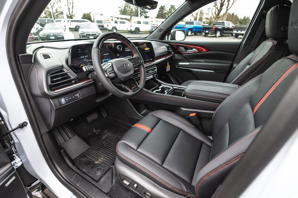 New 2026 Chevrolet Traverse RS w/ LPO, Floor Liner Package image 18