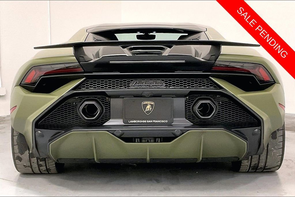 Used 2023 Lamborghini Huracan Tecnica image 5