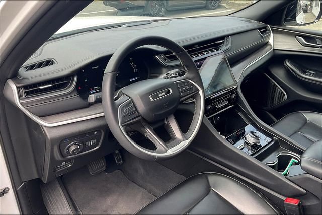 Used 2024 Jeep Grand Cherokee Limited 4xe image 15