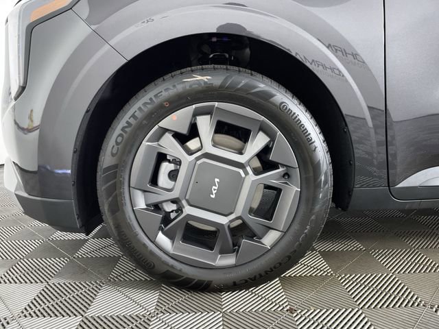 New 2026 Kia Carnival EX image 17