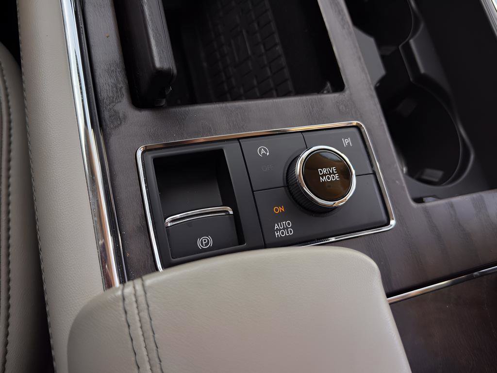Used 2024 Lincoln Navigator L Reserve AWD/4WD image 18