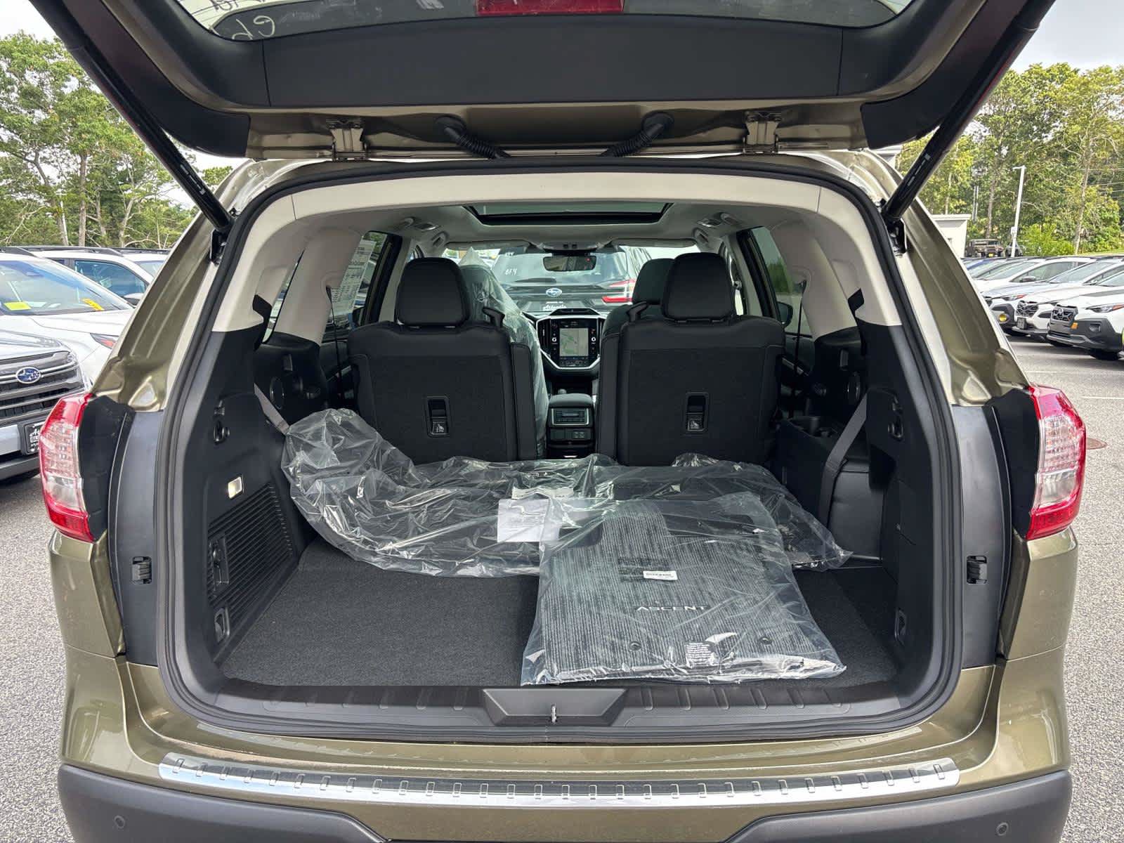 New 2026 Subaru Ascent Limited AWD/4WD image 4