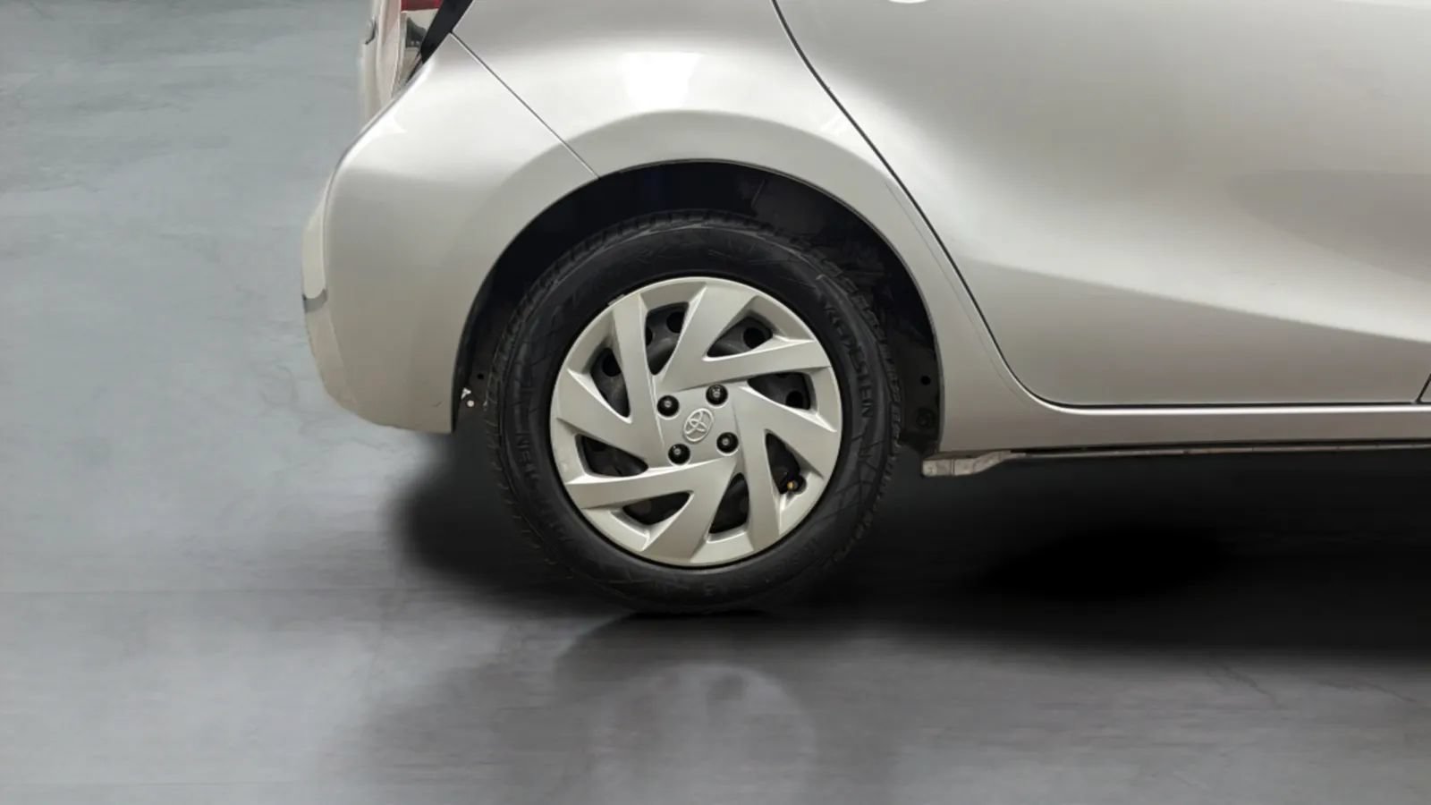 Used 2015 Toyota Prius C Two FWD image 25