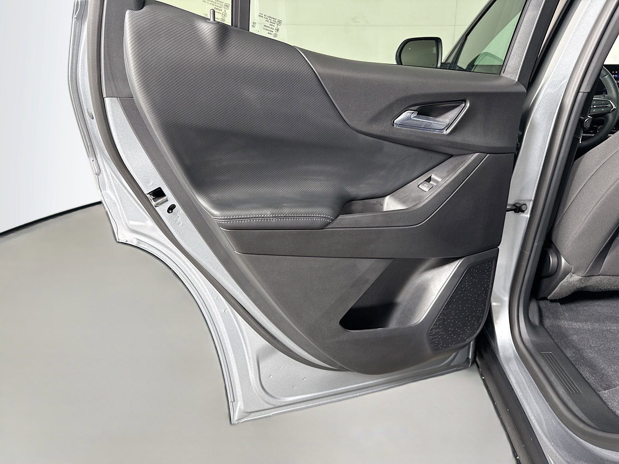 Used 2026 Chevrolet Equinox LT image 26