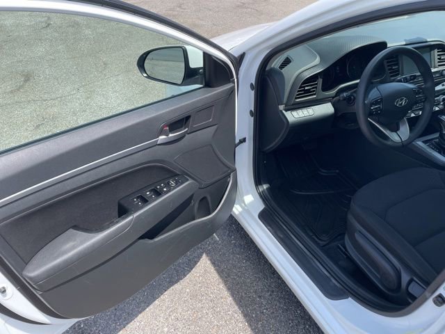 Used 2020 Hyundai Elantra SEL w/ Cargo Package (C1) FWD image 11