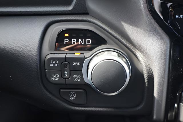 New 2026 RAM 1500 4x4 Crew Cab image 22