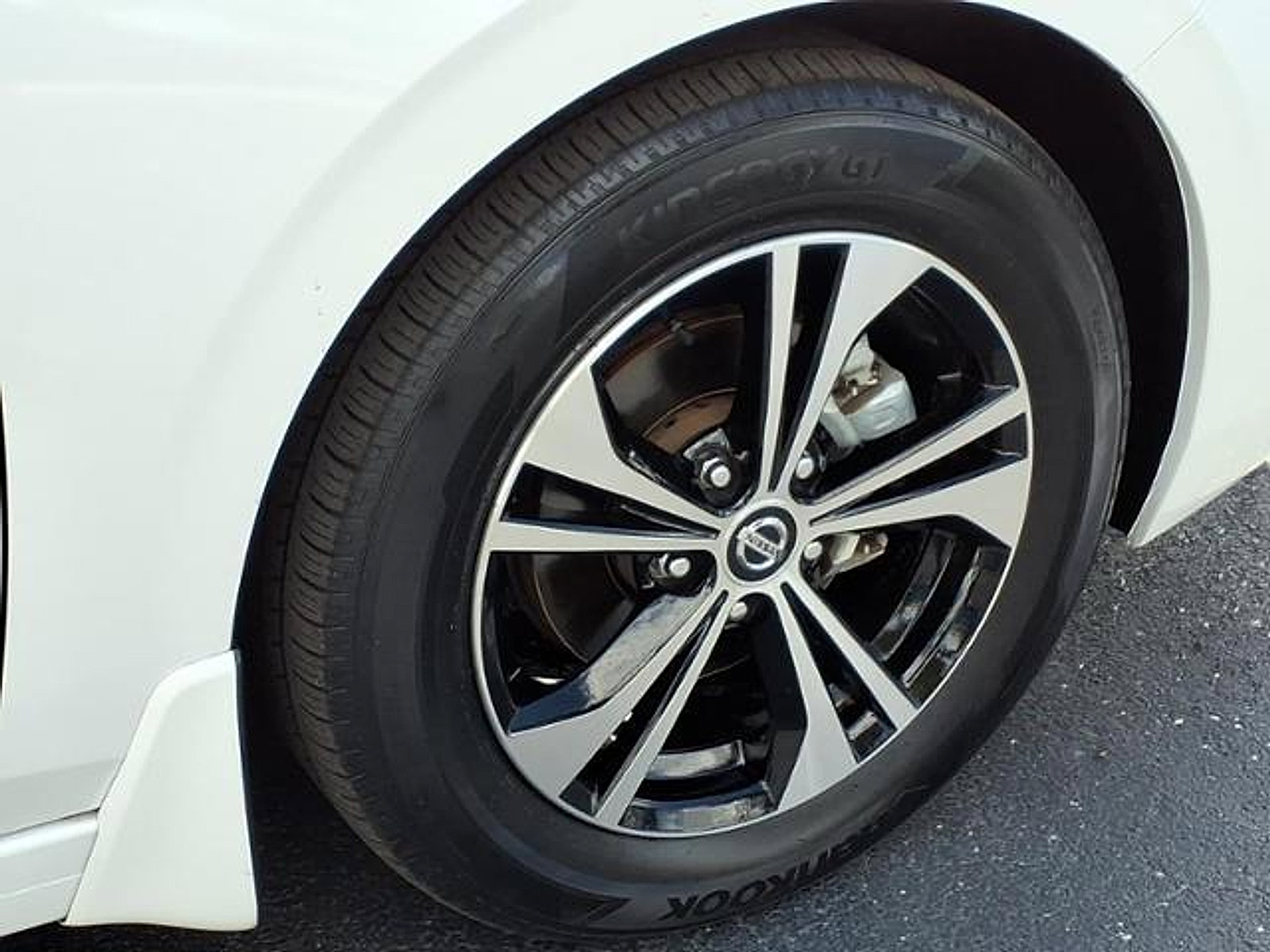 Used 2023 Nissan Sentra SV image 18