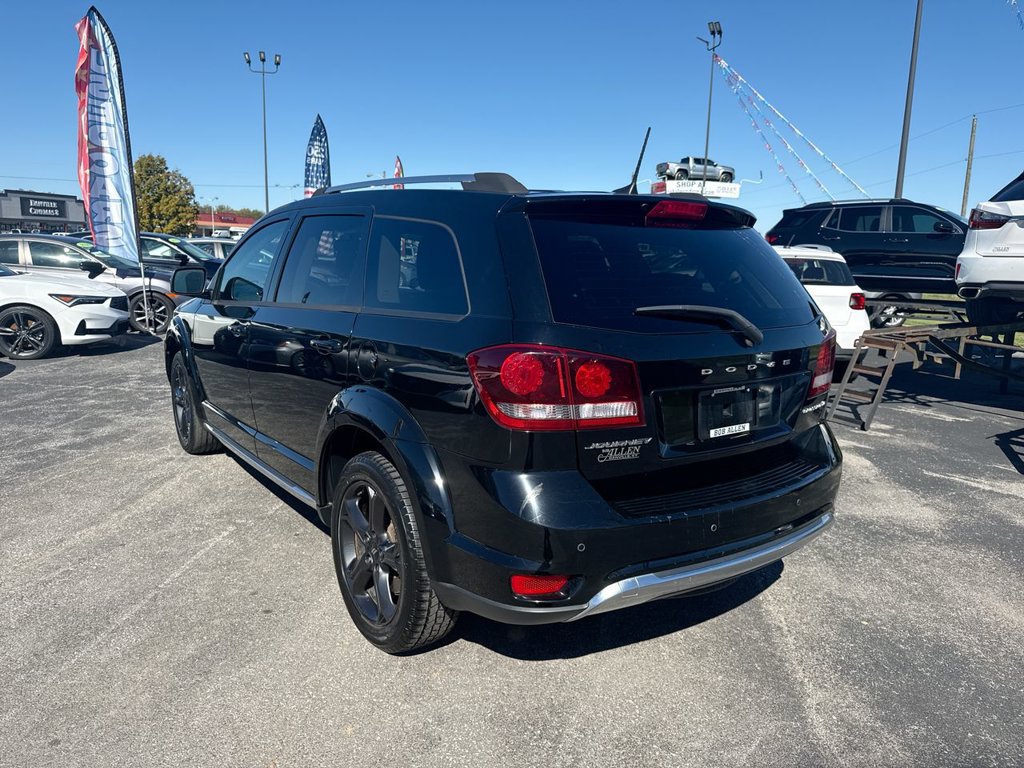Used 2020 Dodge Journey Crossroad w/ Popular Equipment Group FWD image 4