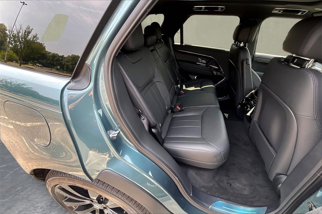 New 2025 Land Rover Range Rover Sport Dynamic SE image 10