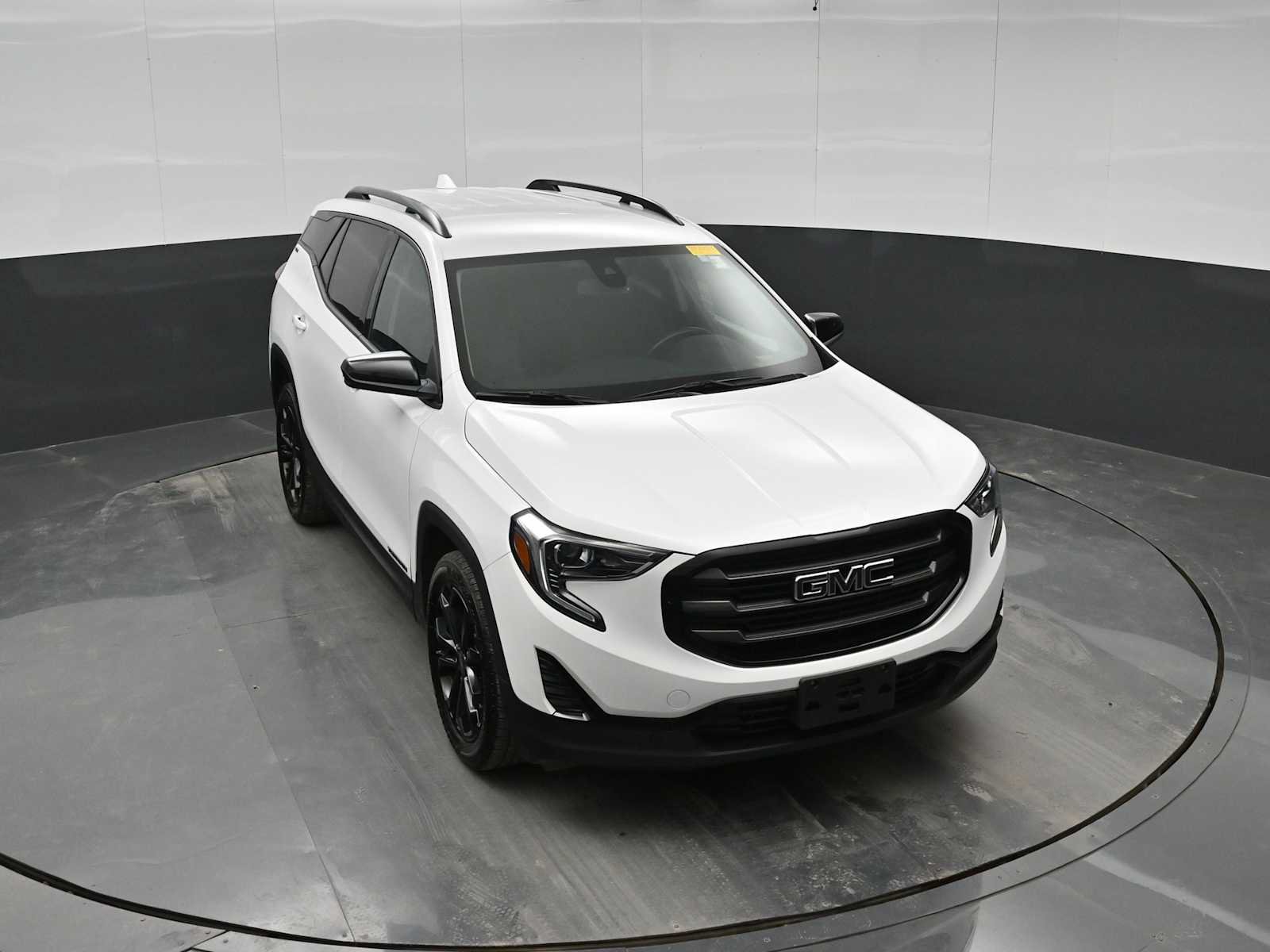 Used 2021 GMC Terrain SLE w/ Driver Convenience Package FWD image 26