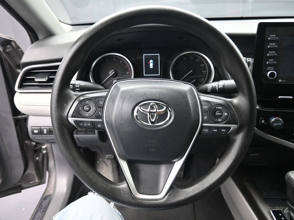 Used 2023 Toyota Camry LE image 6