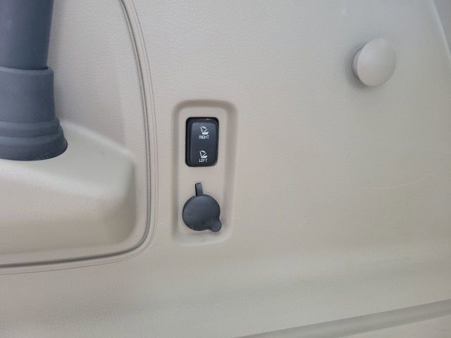 Used 2014 Lincoln MKX AWD w/ Olive Ash Wood Package image 21