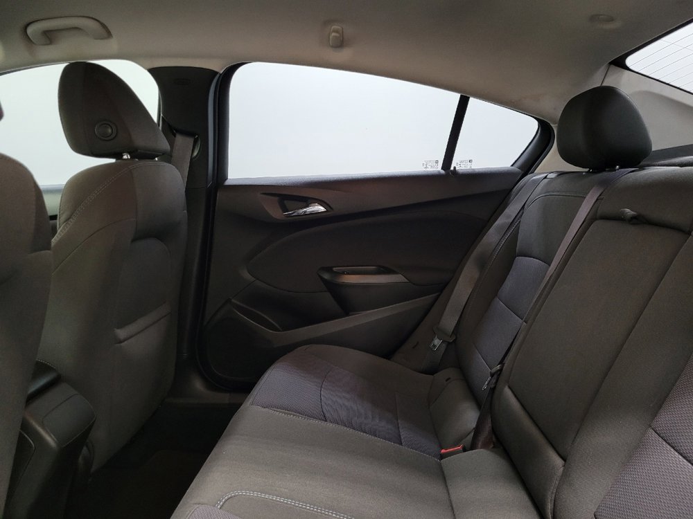 Used 2017 Chevrolet Cruze LT w/ Convenience Package image 18