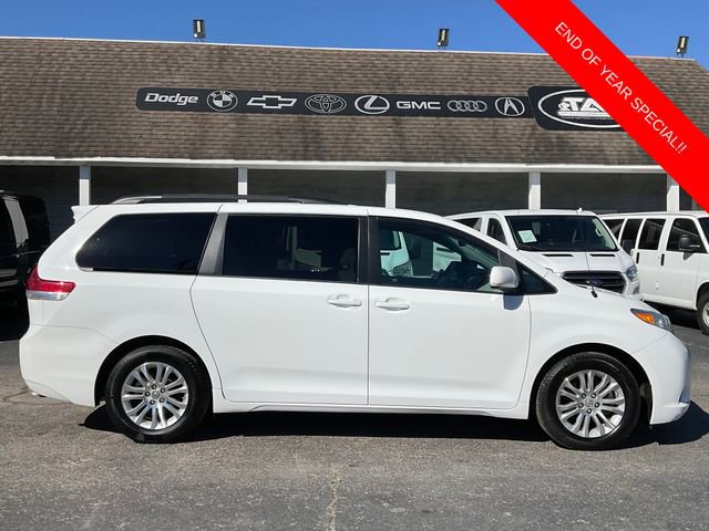 Used 2011 Toyota Sienna XLE image 8
