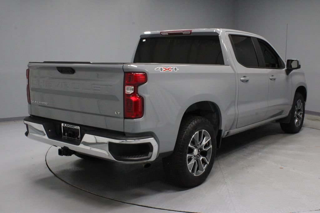 Used 2024 Chevrolet Silverado 1500 LT AWD/4WD image 10