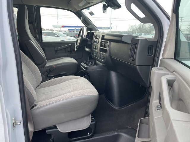Used 2023 Chevrolet Express 3500 LT w/ LT Preferred Equipment Group image 9