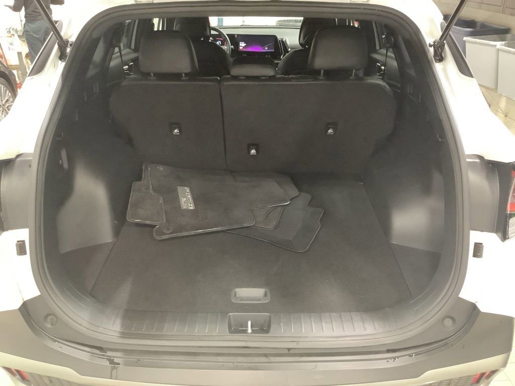 Certified 2023 Kia Sportage X-Line image 15