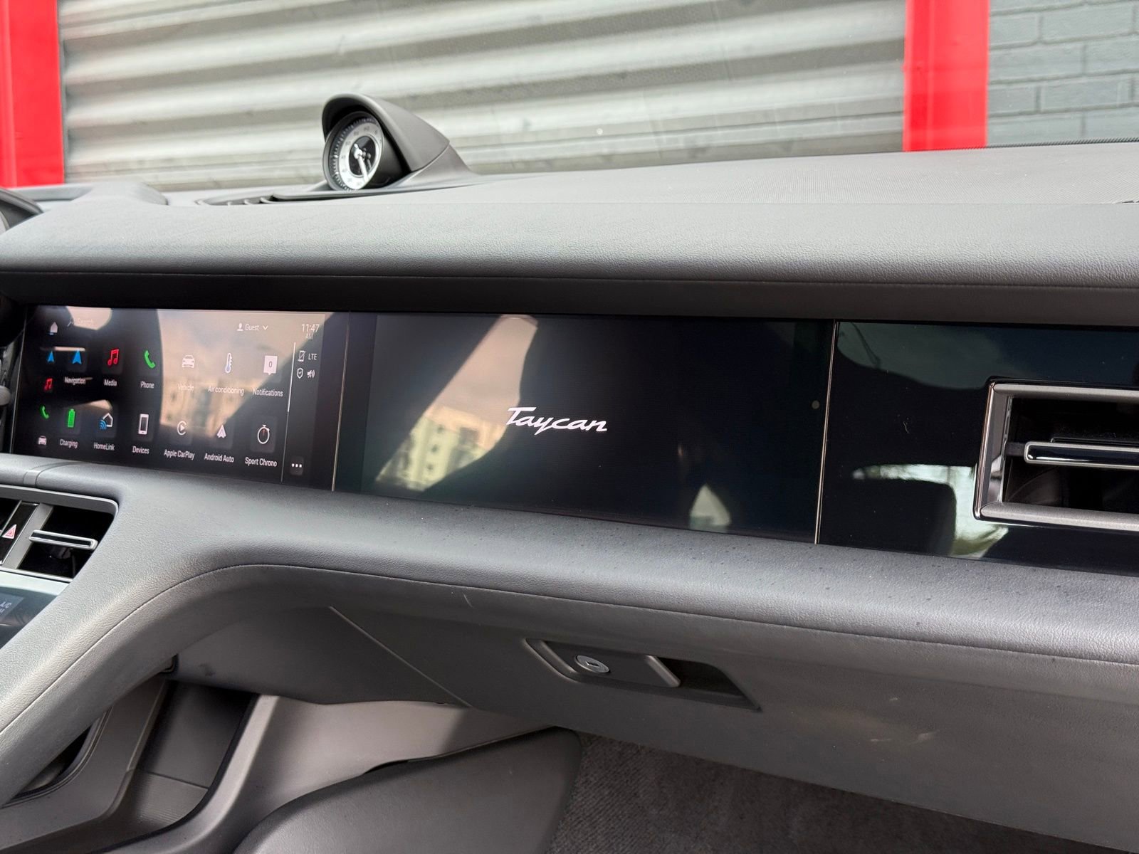 Used 2021 Porsche Taycan 4S image 22