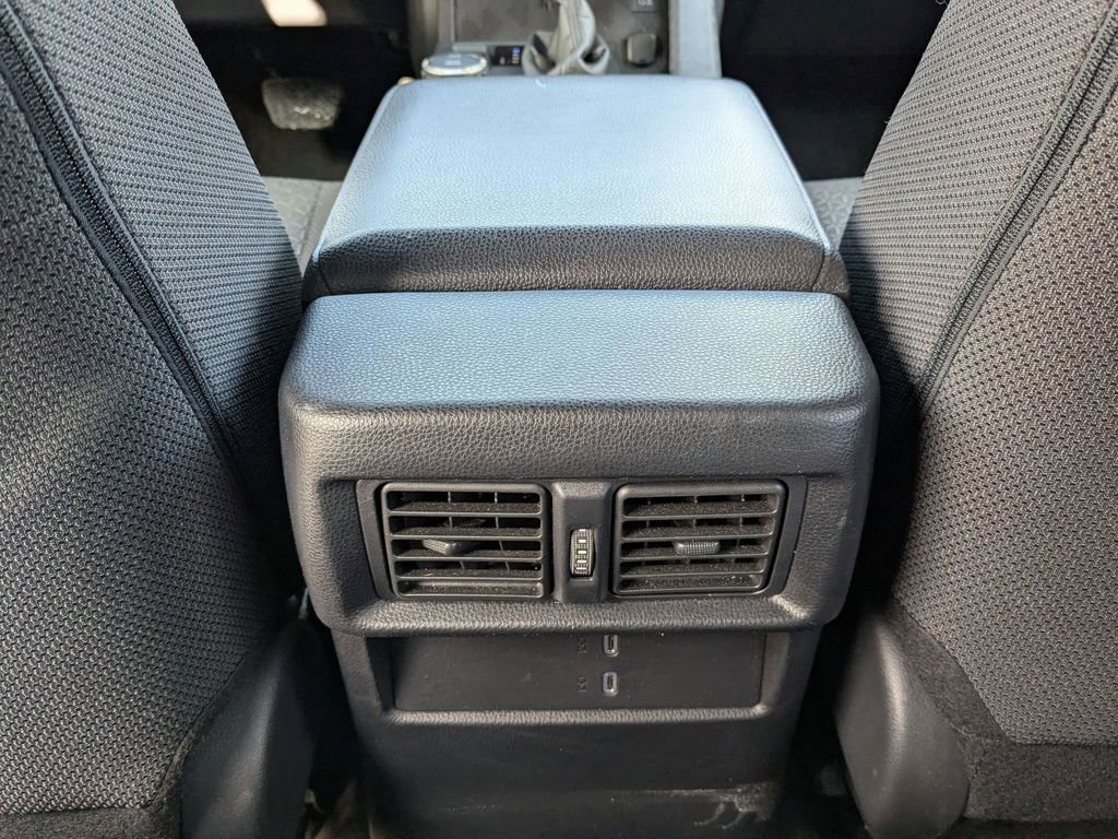 Used 2025 Toyota 4Runner SR5 image 28